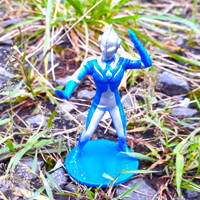 ULTRAMAN ACTION FIGURE COSMOS SENTAI