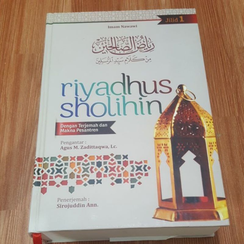 TERJEMAH Kitab Riyadhus Sholihin dilengkapi Makna Pesantren