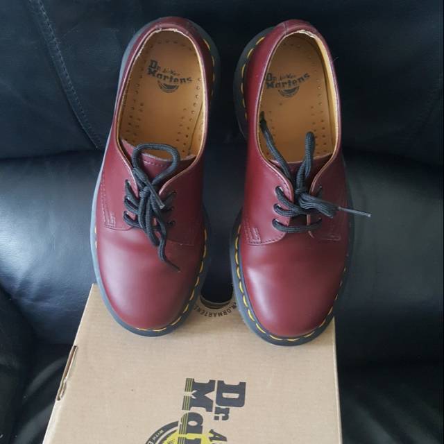 Sepatu Dr. Martens ori very good condition size 36