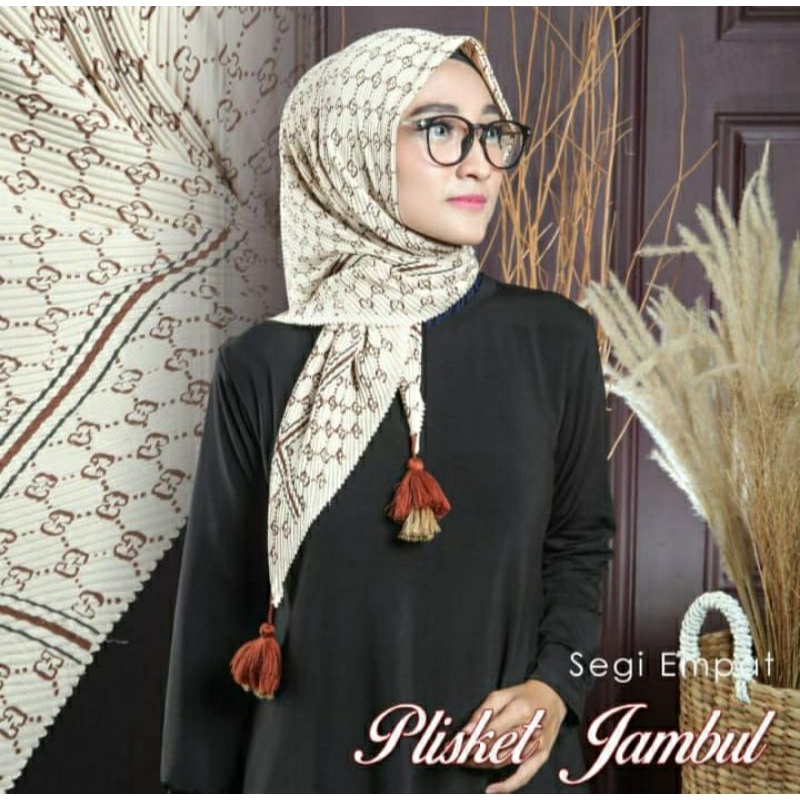 segi empat plisket azara