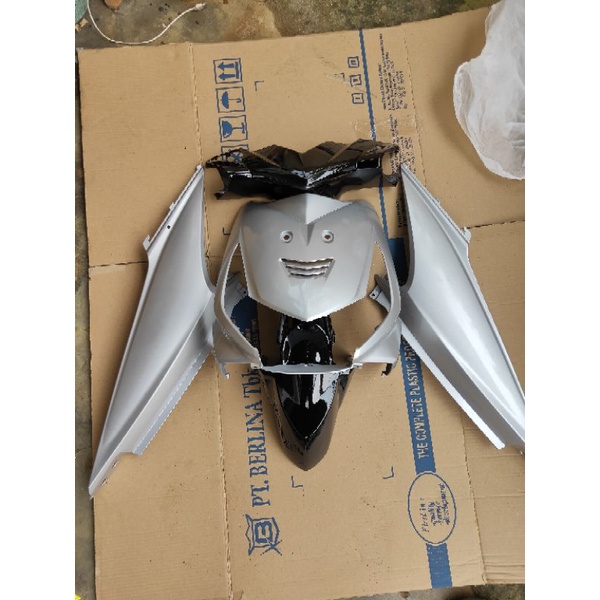 body beat karbu full alus silver hitam