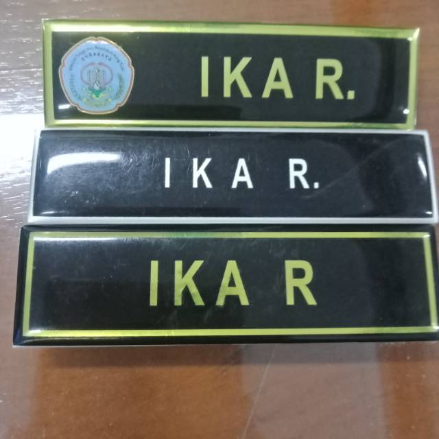 

Papan Nama / Nama Dada/ Name Tag Akrilik Raisin Murah mMewah