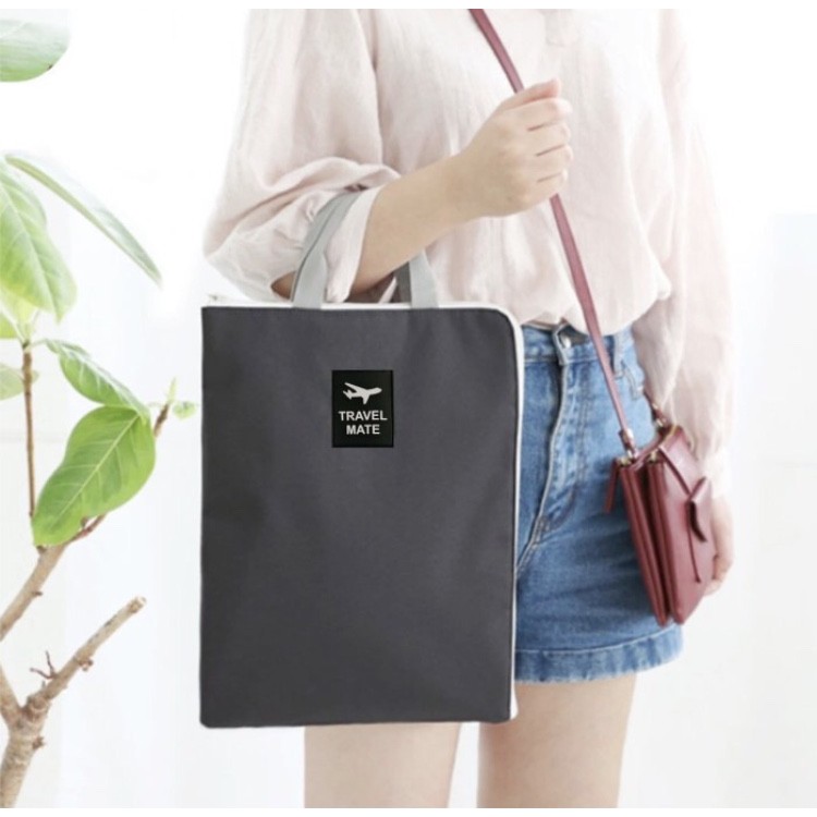 

Kantong/map a4/tas laptop kain dengan tali a644