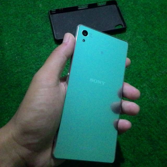 Sony Xperia Z4 Big / besar ram 3, rom internal 32, kamera 20.7mp  normal minus. murah bonus softcase