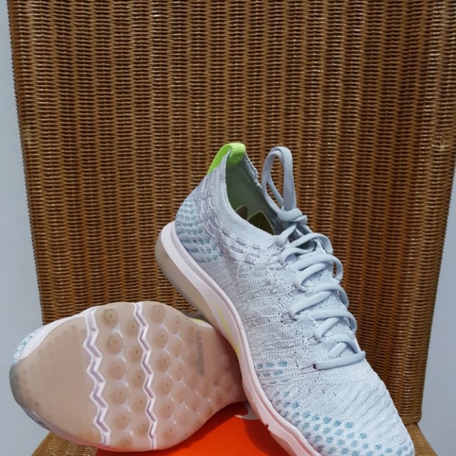Nike air zoom fearless flyknit