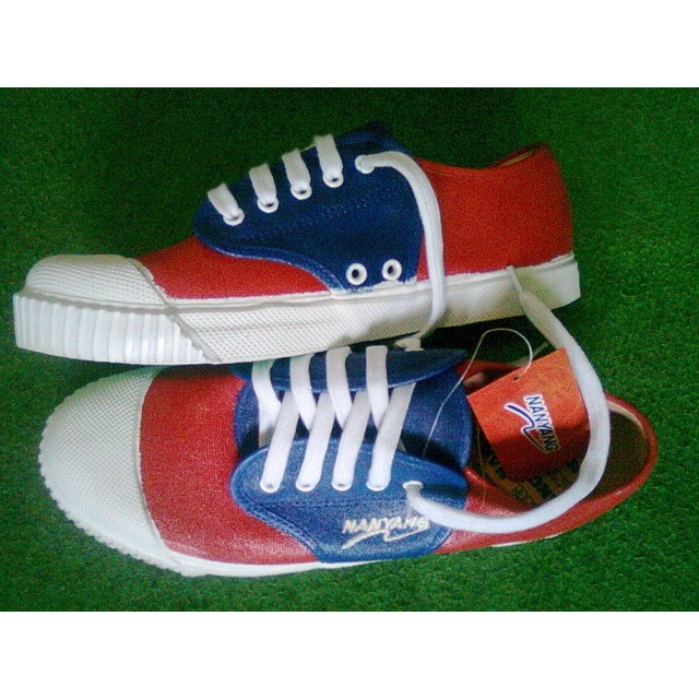 Sepatu Takraw Nanyang Biru
