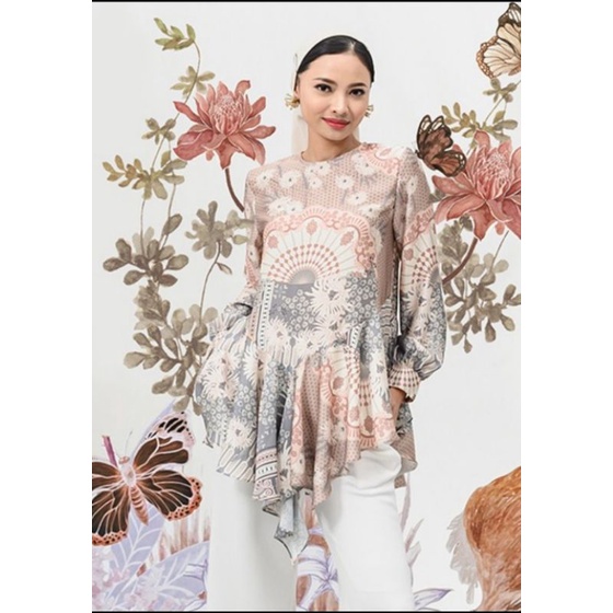 Kyra Blouse in Shady Lady Size M by Wearing Klamby