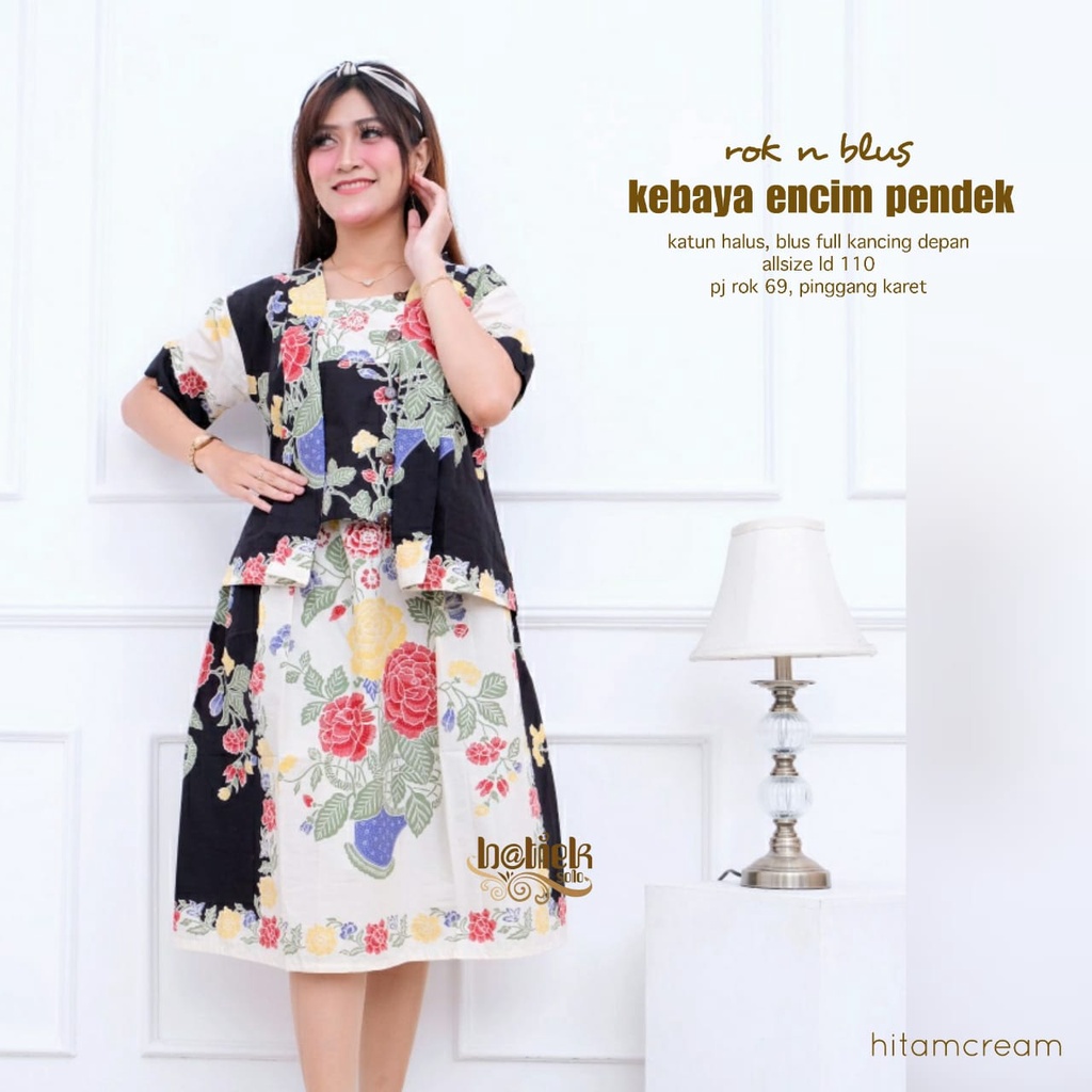 Rok &amp; blus kebaya encim pendek