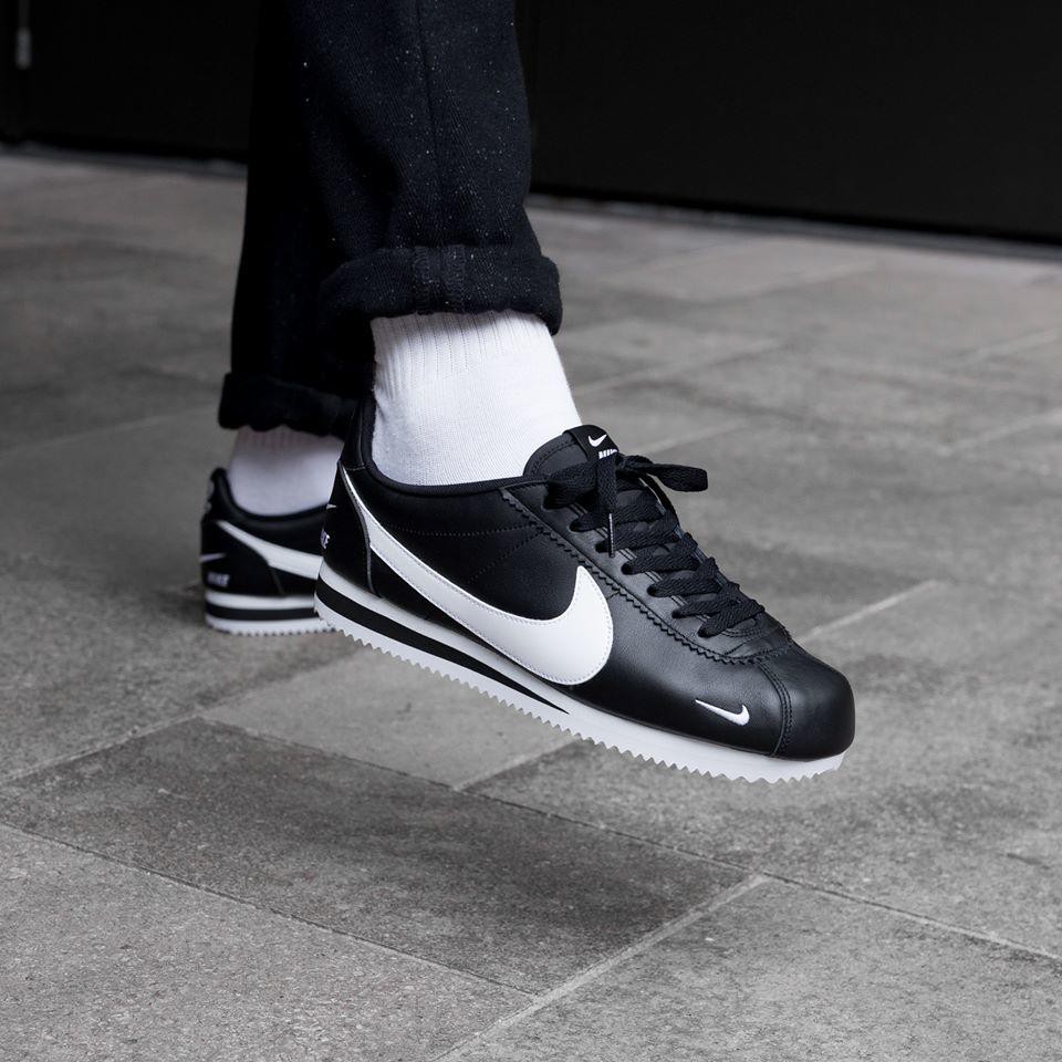 nike cortez with joggers