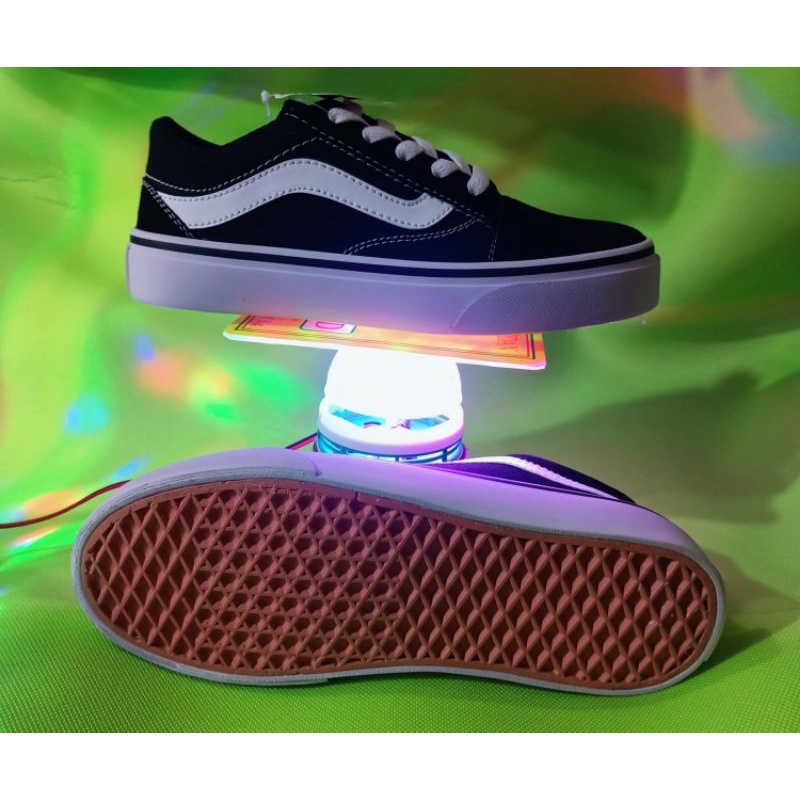 SEPATU SNEAKERS TREND V4NS OLDSKOOL TERMURAH PRIA/WANITA/SEPATU V4NS OLDSKOOL TERBARU/SNEAKERS PRIA MODEL BARU/SEPATU SNEAKERS WANITA TERBARU/SEPATU CASUAL TERLARIS/SEPATU FORMAL MODEL BARU/SEPATU SEKOLAH DAN KULIAH/SEPATU WANITA V4NS WARNA TERLARIS