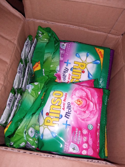 Rinso Deterjen Detergent Bubuk Rencengan Isi 6 Sachet