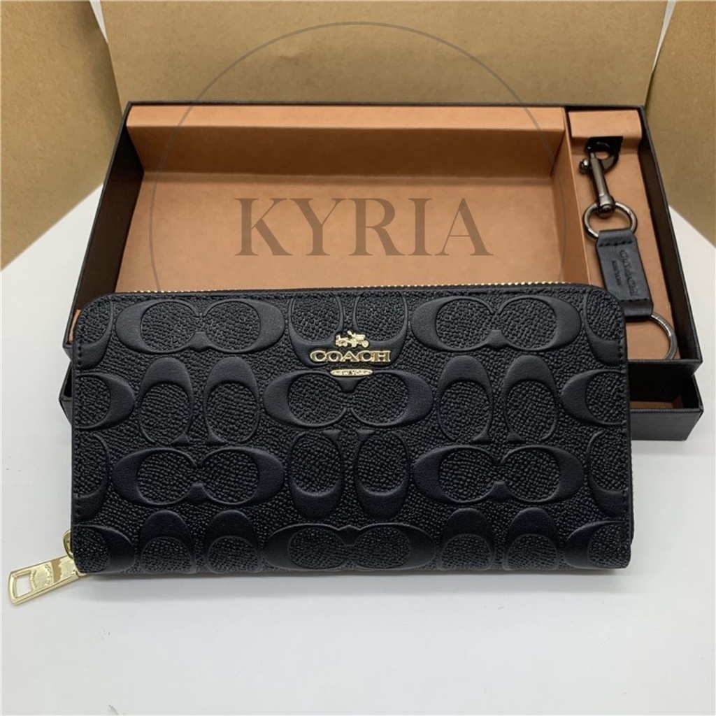 DOMPET PANJANG LONG CH WALLET BLACK SIGNATURE EMBOSSED- F53834