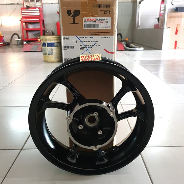 VELG BELAKANG NMAX, N MAX HITAM ASLI YAMAHA