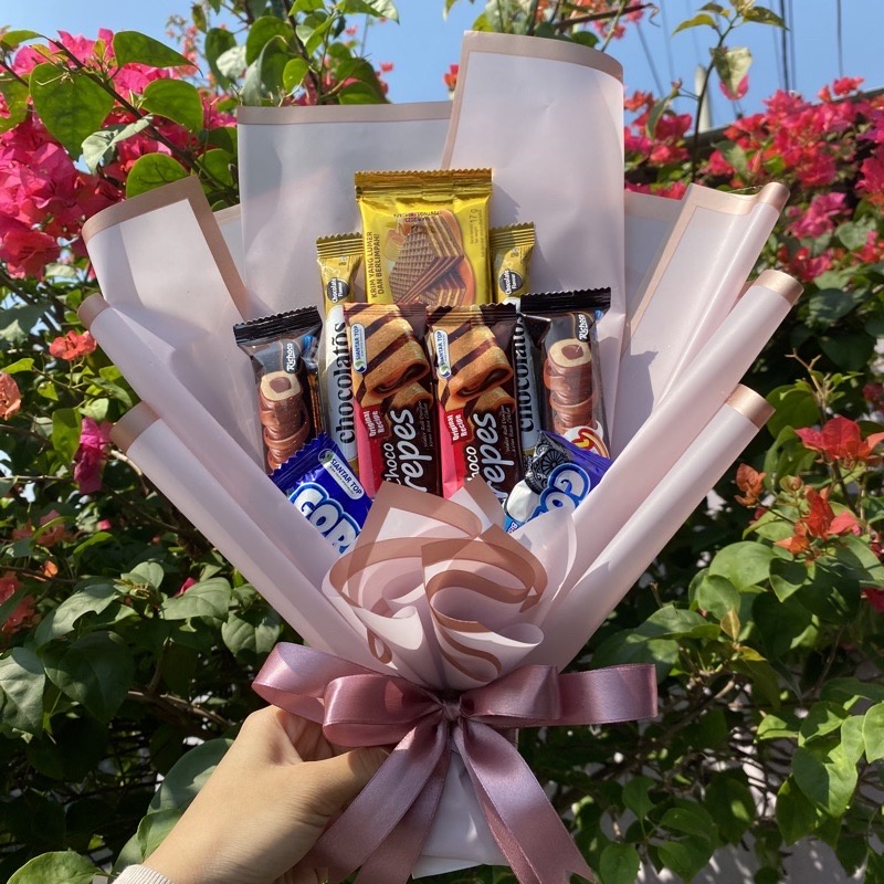 LANGSUNG KIIRIM BUKET SNACK RANDOM PREMIUM SEDANG BUKET ULANG TAHUN BUKET WISUDA LIAMFLORISTBUKET