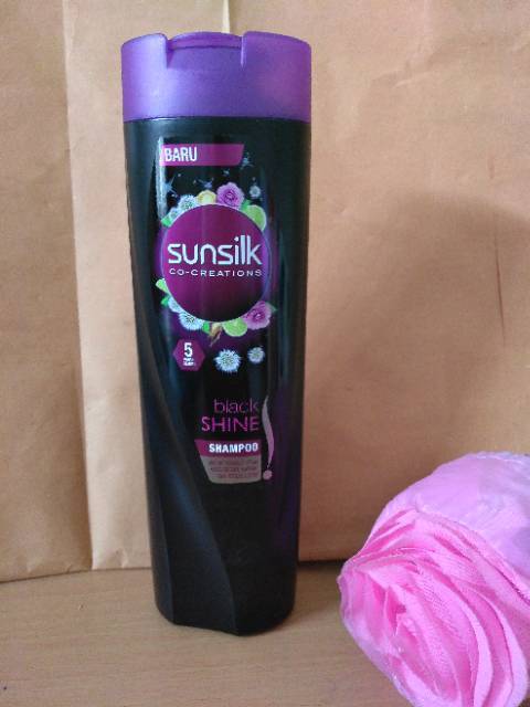 Sunsilk live straight Black Shine Shampoo 340ml.