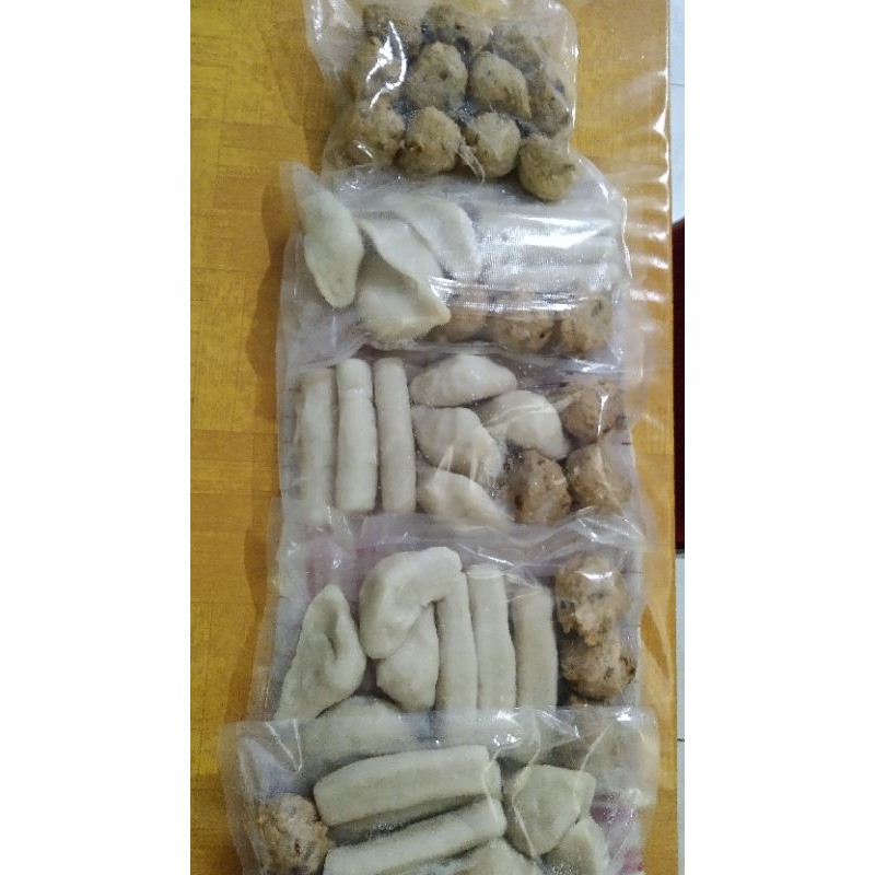 

Pempek palembang kecil