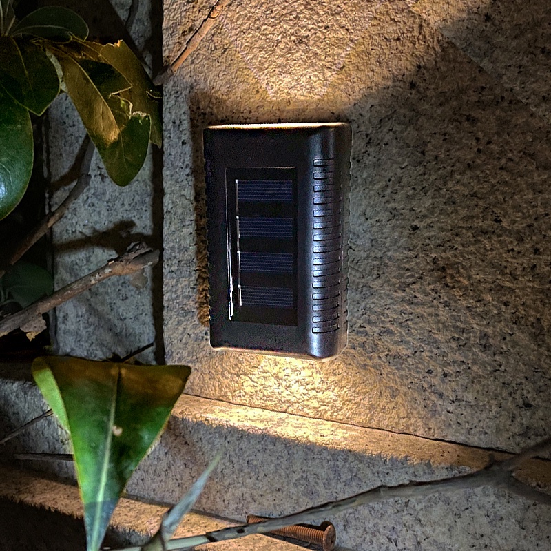 Lampu Dinding Led Tenaga Surya Anti Air Untuk Dekorasi Rumah / Taman / Outdoor