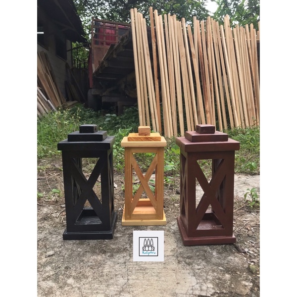 Lentera kayu untuk dekorasi