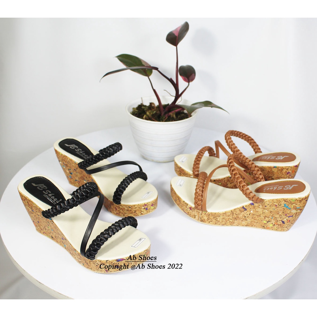 Wedges Wanita Tali Kepang Silang Terbaru