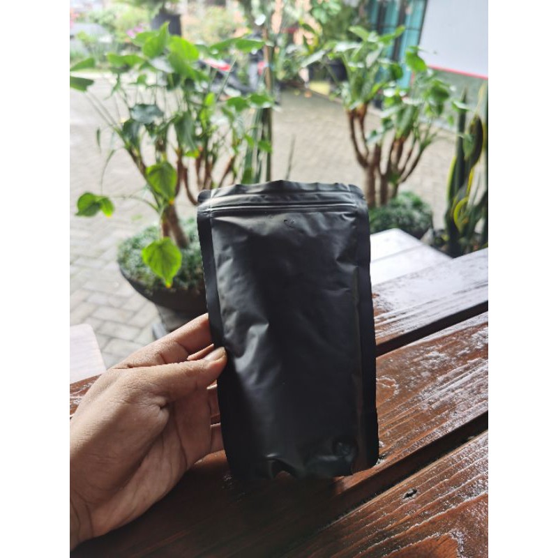 

peaberry coffee / robusta dampit kopi lanang (bubuk)