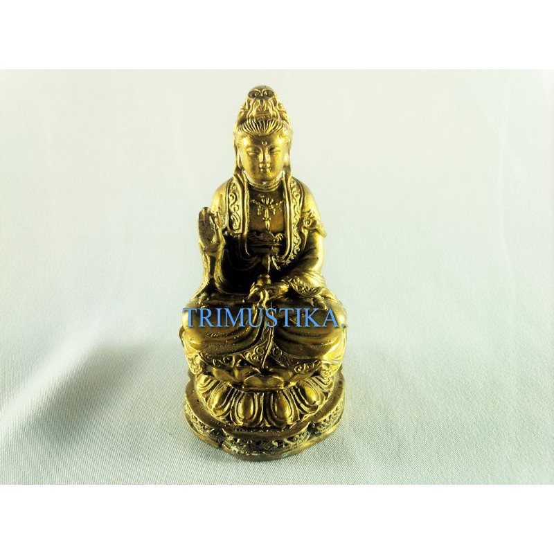 Patung Kuan Yin / Kwan Im duduk kuningan