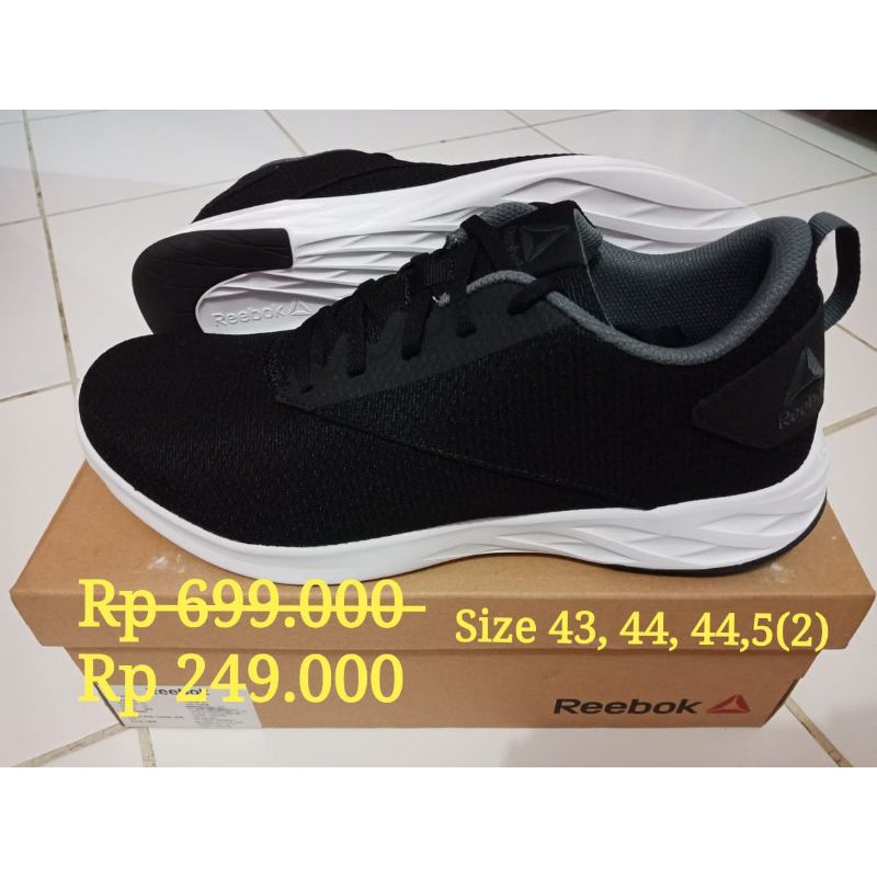 Reebok Black White