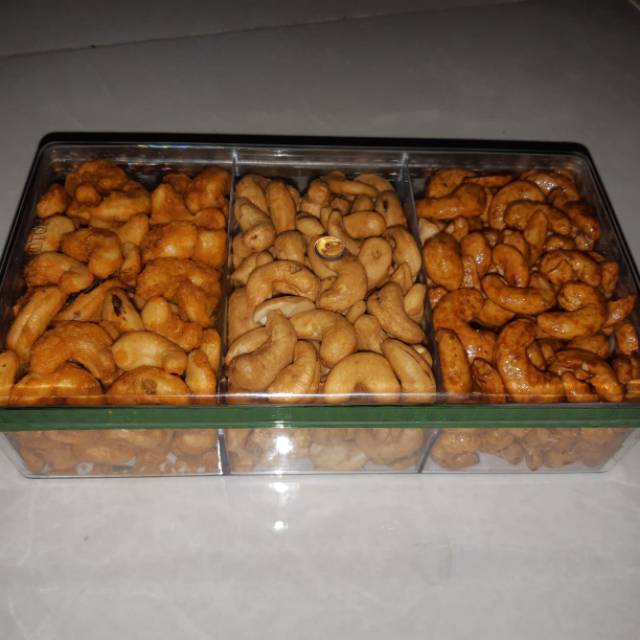 

Kacang mede sekat 3
