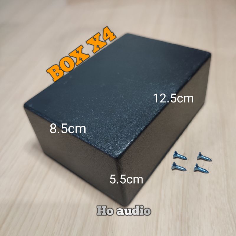 box x4 hitam plastik