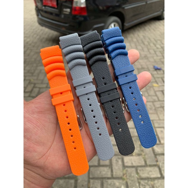 Strap Tali Jam Tangan Ruber model Seiko size 22MM