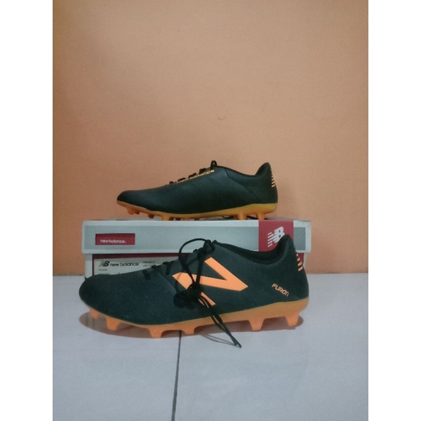 Sepatu Sepak Bola New Balance MSFUDFBI Black Orange