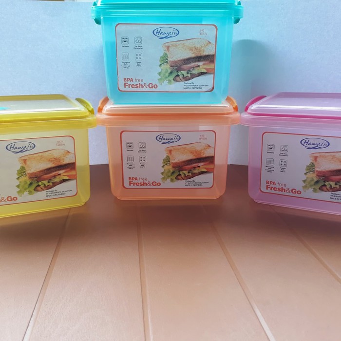 Kotak Makanan 1440 ml Hawaii 8431