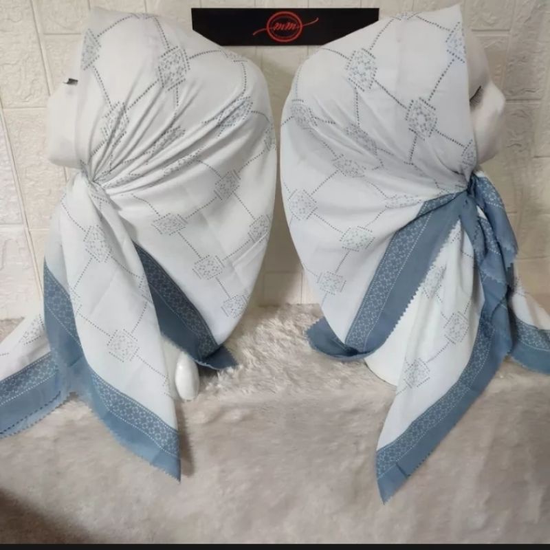 Hijab NS Segiempat motif cantik