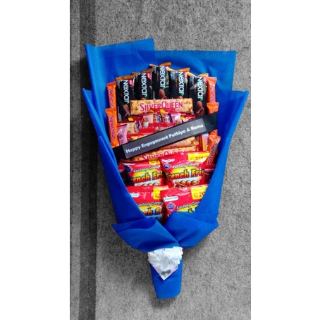

bouqet Snack, bouqet coklat, bouqet wisuda, bouqet slempang
