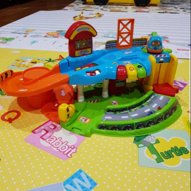 Vtech toot toot garage tow truck