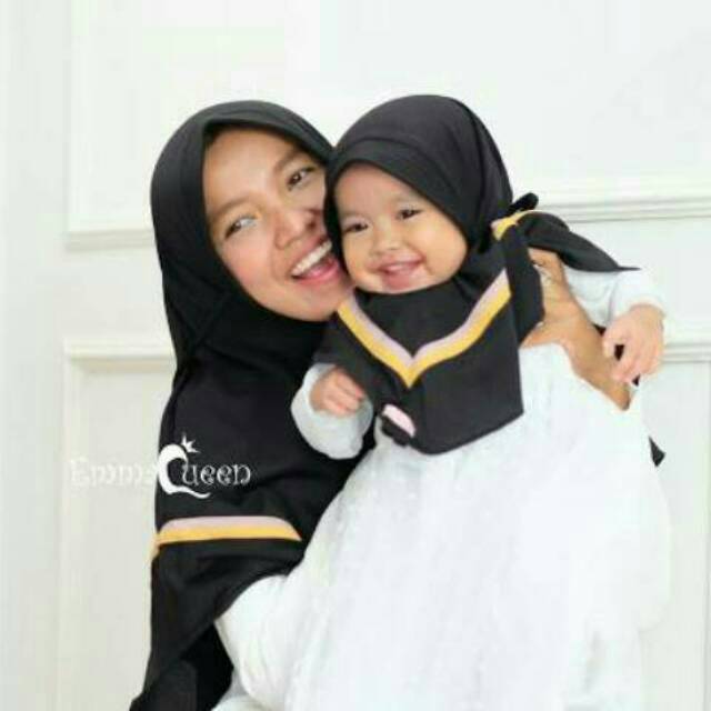 Emmaqueen jilbab dewasa dan anak aqilla  jilbab daily jilbab instan pet antem (BISA COUPLE SAMA KIDS