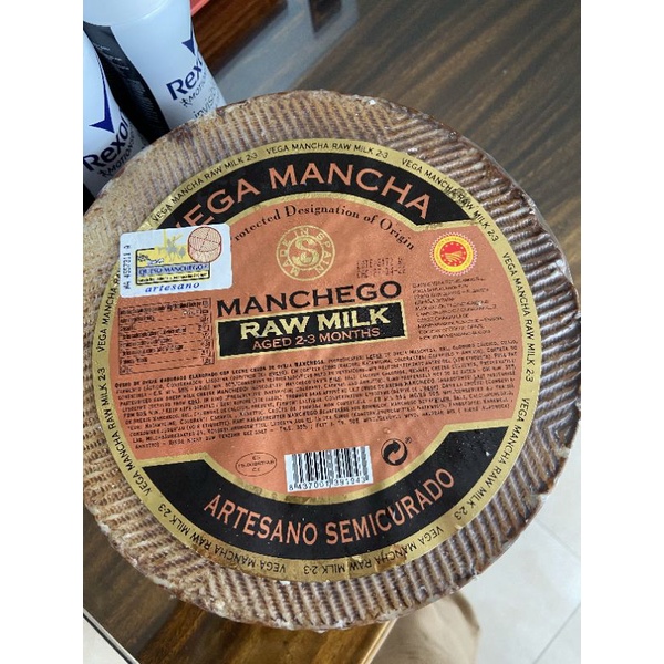 

keju Manchego raw milk 2 - 3 months | Vega mancha semicurado 3 - 3.5 Kg