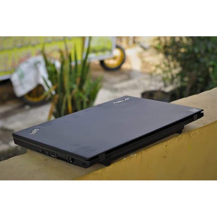 LENOVO THINKPAD X240 CORE I5 HASWELL RAM 4GB MULUS SECOND GARANSI