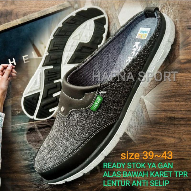 Sepatu Sendal Slop Pria/Sepatu Casual Pria