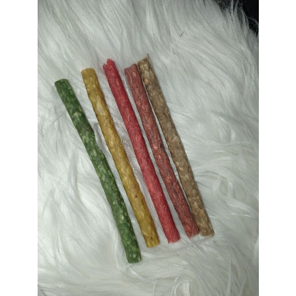 Snack stik warna gigitan kunyah / makanan hamster