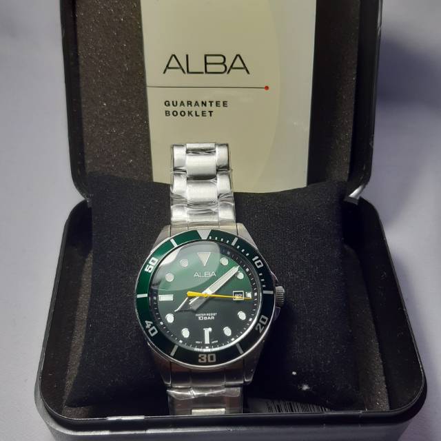 Alba VJ32-X297 ag8k23x1 Diver Watch Green Stainless Steel Strap