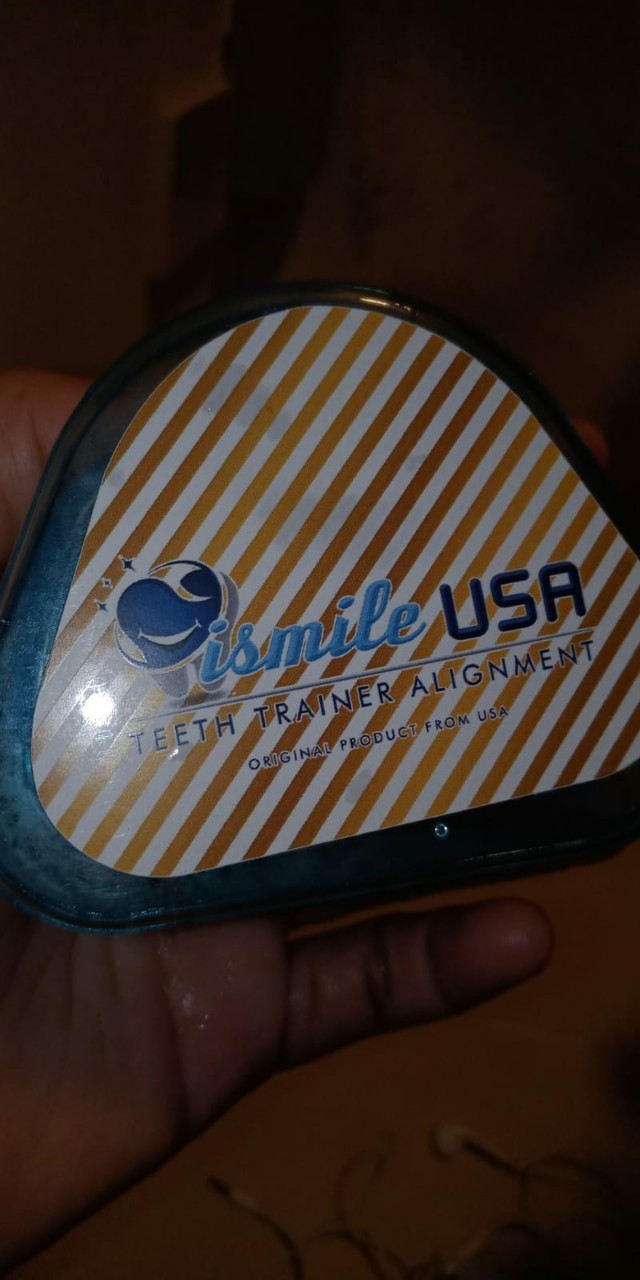 Ismileusa Perapih Gigi Transparan / Biru