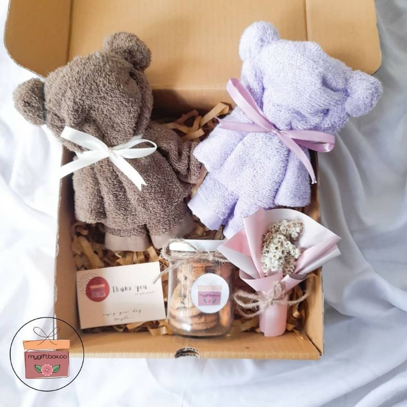 

HAMPERS WEDDING