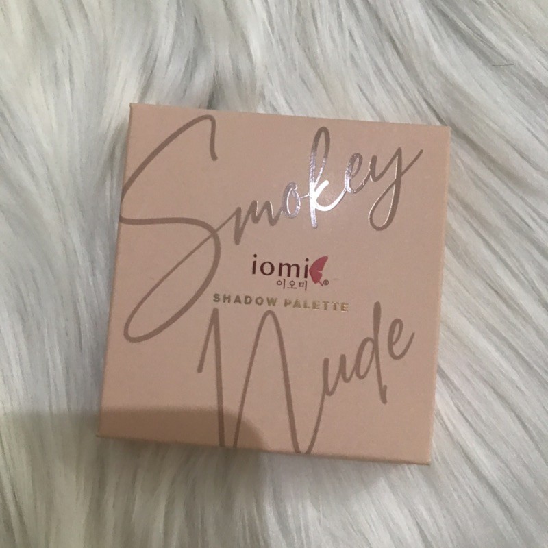 IOMI EYES SHADOW PALETTE SMOKEY NUDE