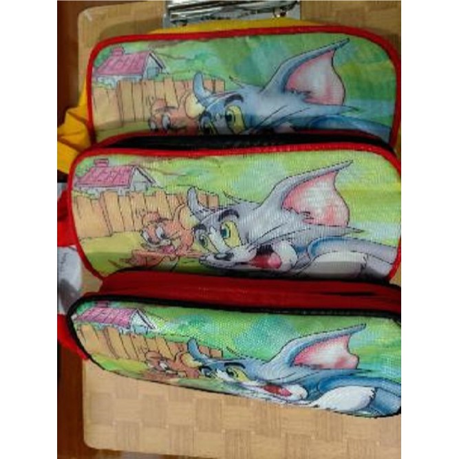 

Tempat Pensil kain Tom & Jerry