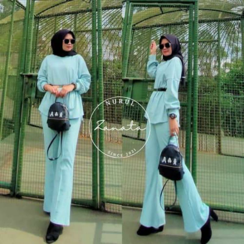 set uniqlo