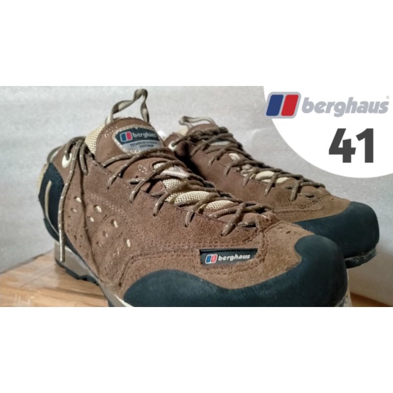Sepatu Berghaus Second Brand