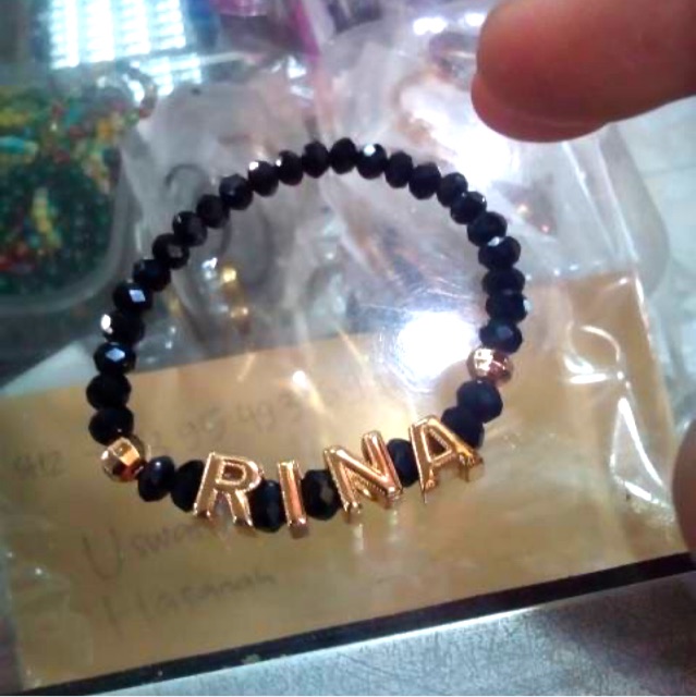 Gelang nama / gelang wanita / gelang kristal  / gelang huruf / gelang inisial / gelang alphabet