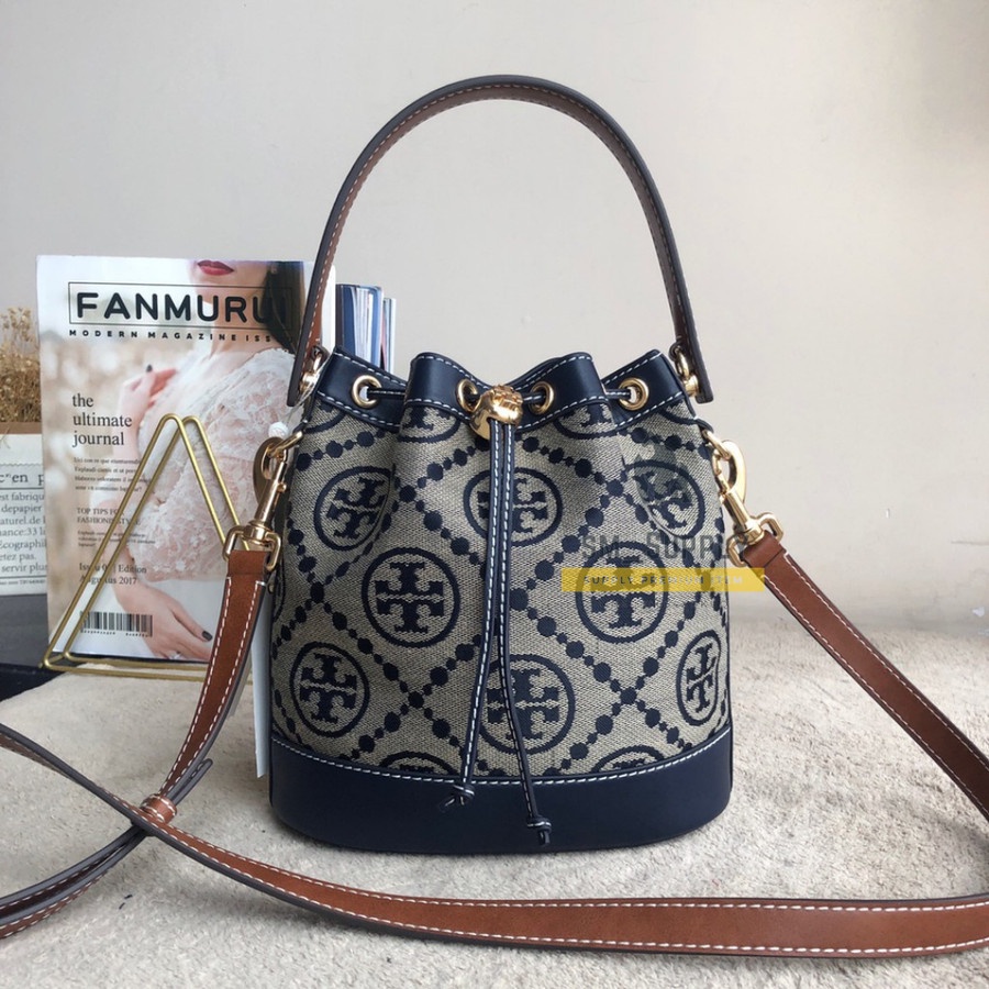 TAS WANITA TORY BURCH MONOGRAM JACQUARD BUCKET BAG NAVY