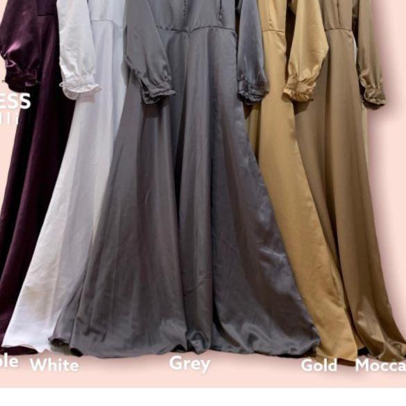 ☈ Viandra dress bahan saten Roberto cavali ○