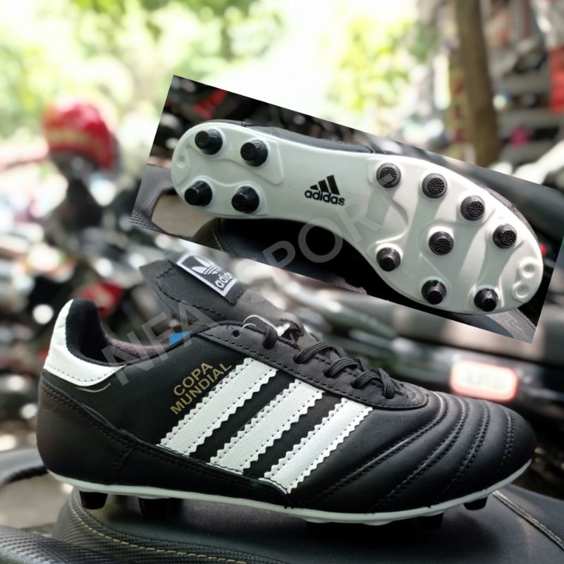 SEPATU BOLA ASLI KULIT   SEPATU SEPAK SEPATU BOLA PUMA SEPATU BOLA ADIDAS-ADIDAS HITAM